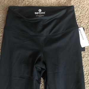 Black leggings NWT